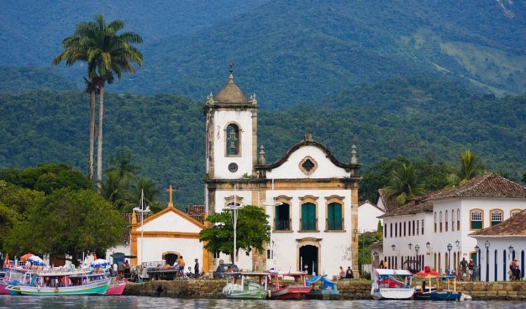 Os melhores lugares para comprar lembrancinhas em Paraty