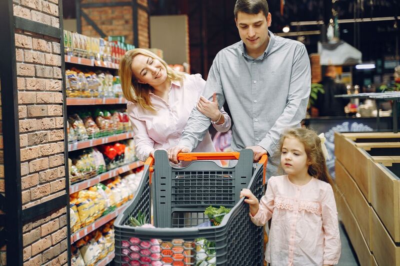 Lista de comidas para levar em viagem: do trajeto à despensa da casa