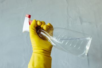 Taxa de limpeza no aluguel de temporada: quem paga?