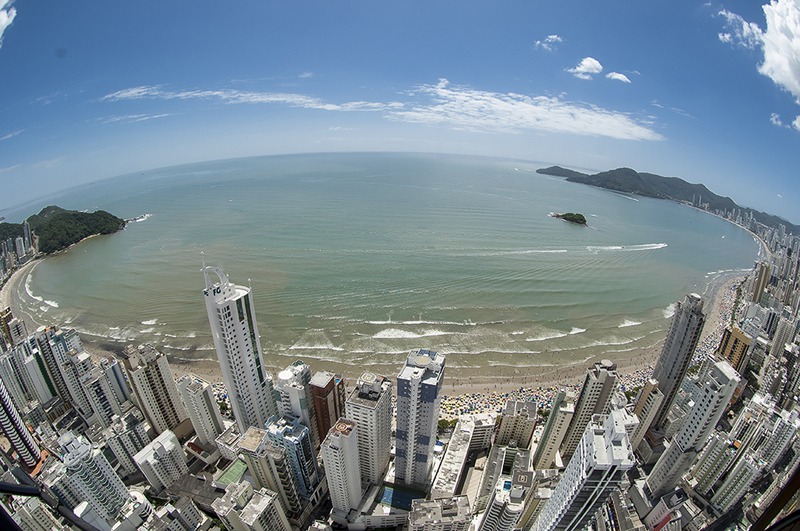 A beleza do litoral de Balneário Camboriú!