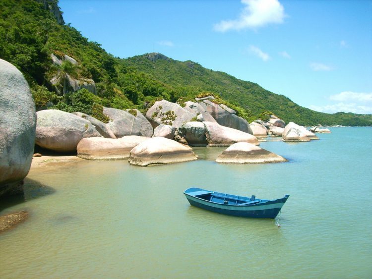 Bombinhas: saiba quais são as praias mais encantadoras