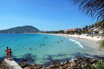 Confira a orla nova inaugurada em Bombinhas, Santa Catarina