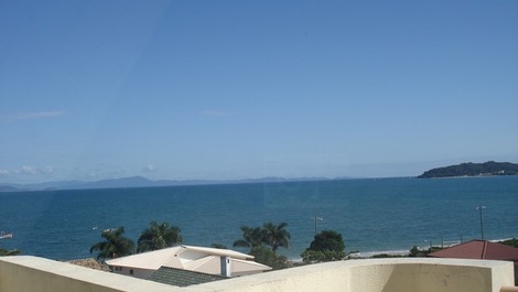 VISTA DESLUMBRANTE PARA O MAR - TERRAÇO