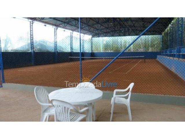 Apartamento para aluguel de temporada em Ubatuba (Praia das Toninhas)