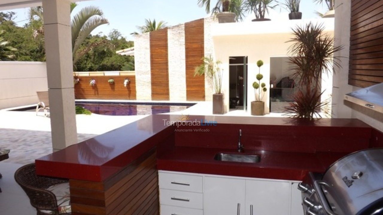 Casa para aluguel de temporada em Guarujá (Jardim Acapulco)