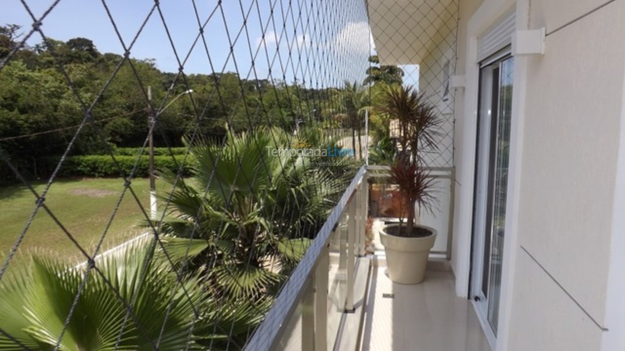 Casa para aluguel de temporada em Guarujá (Jardim Acapulco)