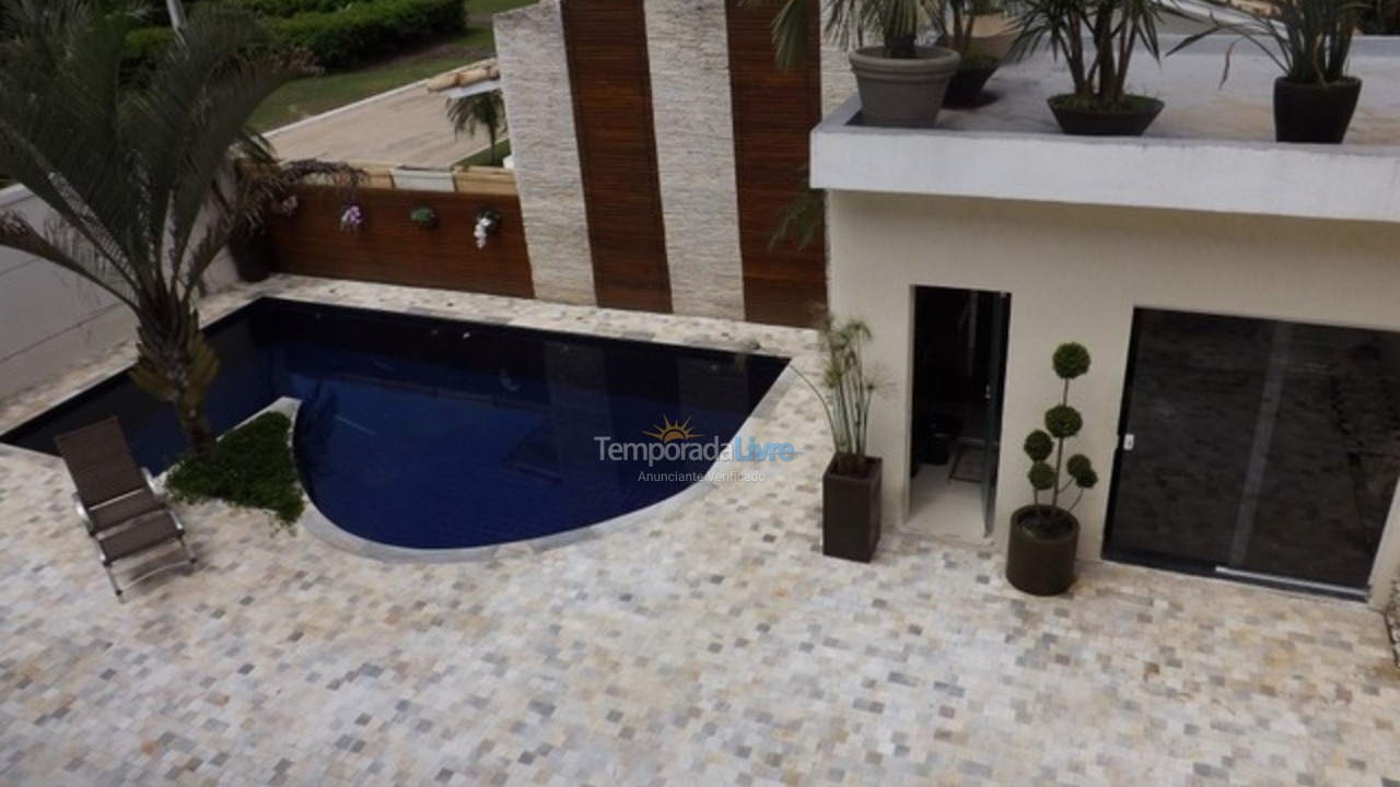 Casa para aluguel de temporada em Guarujá (Jardim Acapulco)