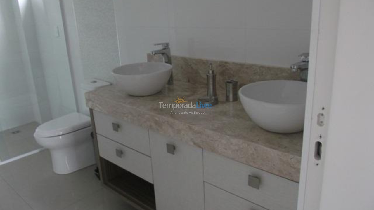 Casa para alquiler de vacaciones em Bombinhas (Praia de Bombas)