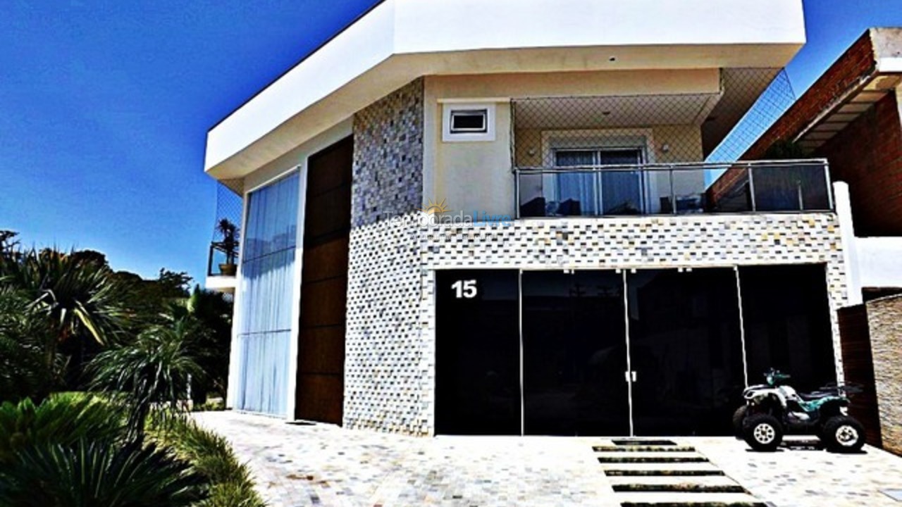 Casa para aluguel de temporada em Guarujá (Jardim Acapulco)