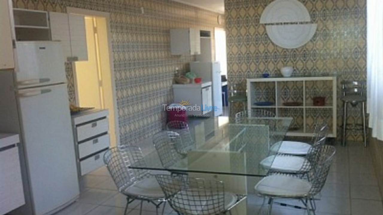 Casa para aluguel de temporada em Guarujá (Enseada)