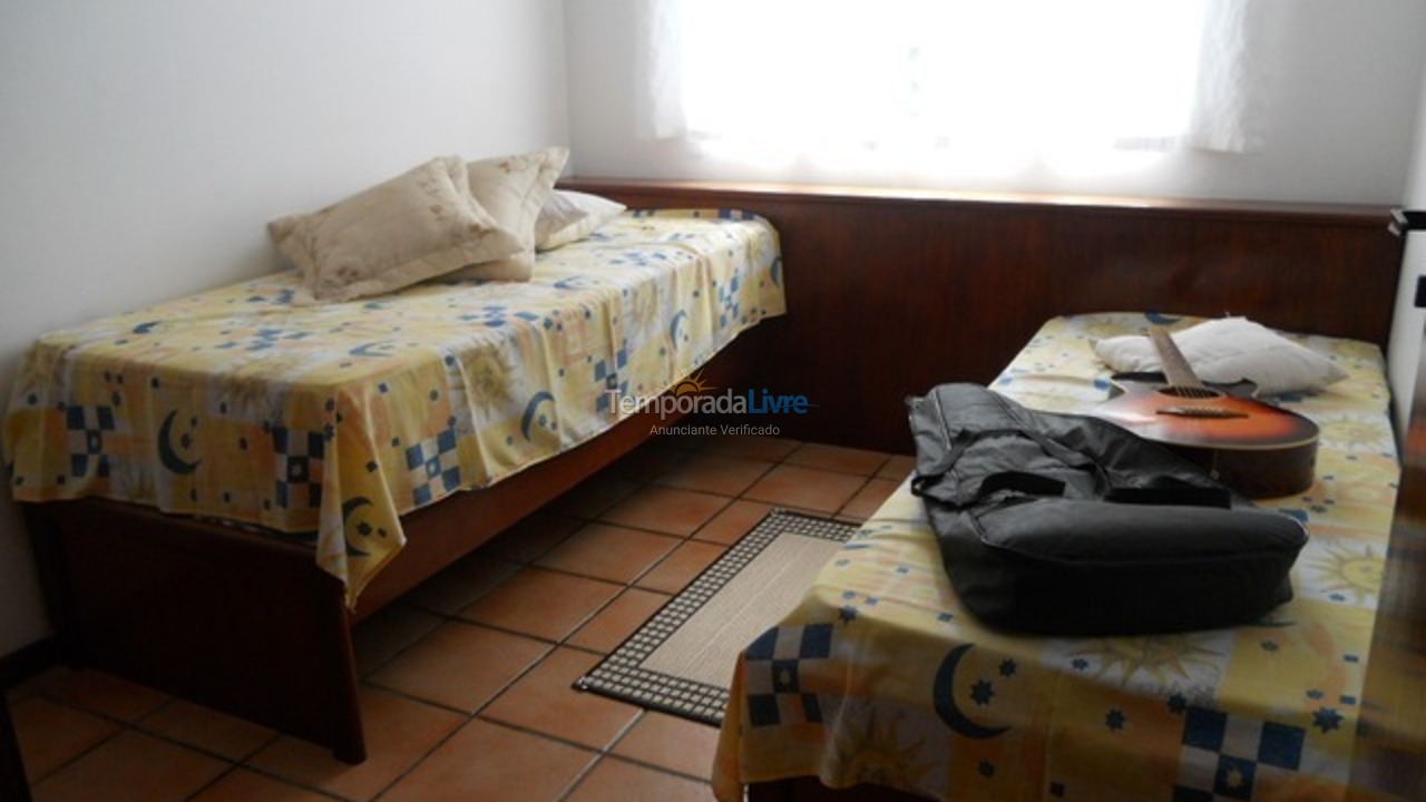 Apartamento para aluguel de temporada em Itapema (Centro)