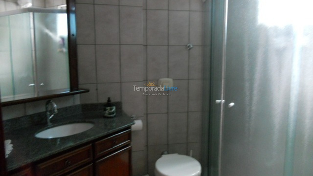 Apartamento para aluguel de temporada em Itapema (Centro)