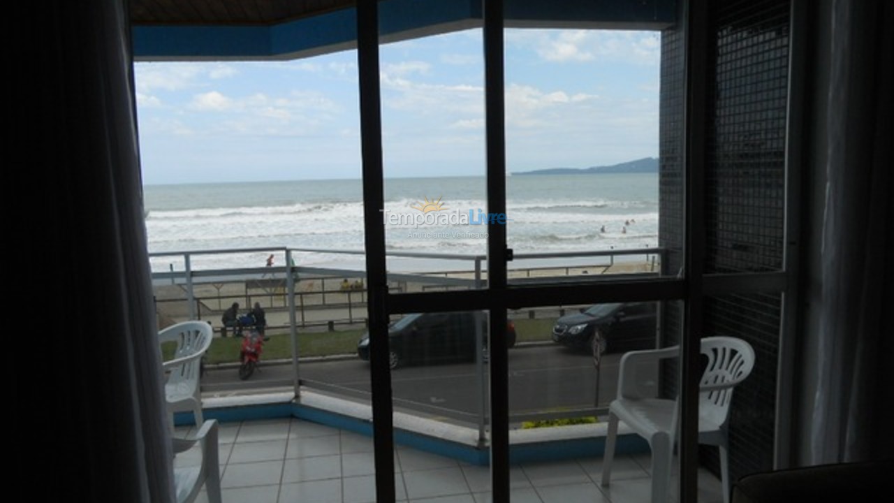 Apartamento para aluguel de temporada em Itapema (Centro)