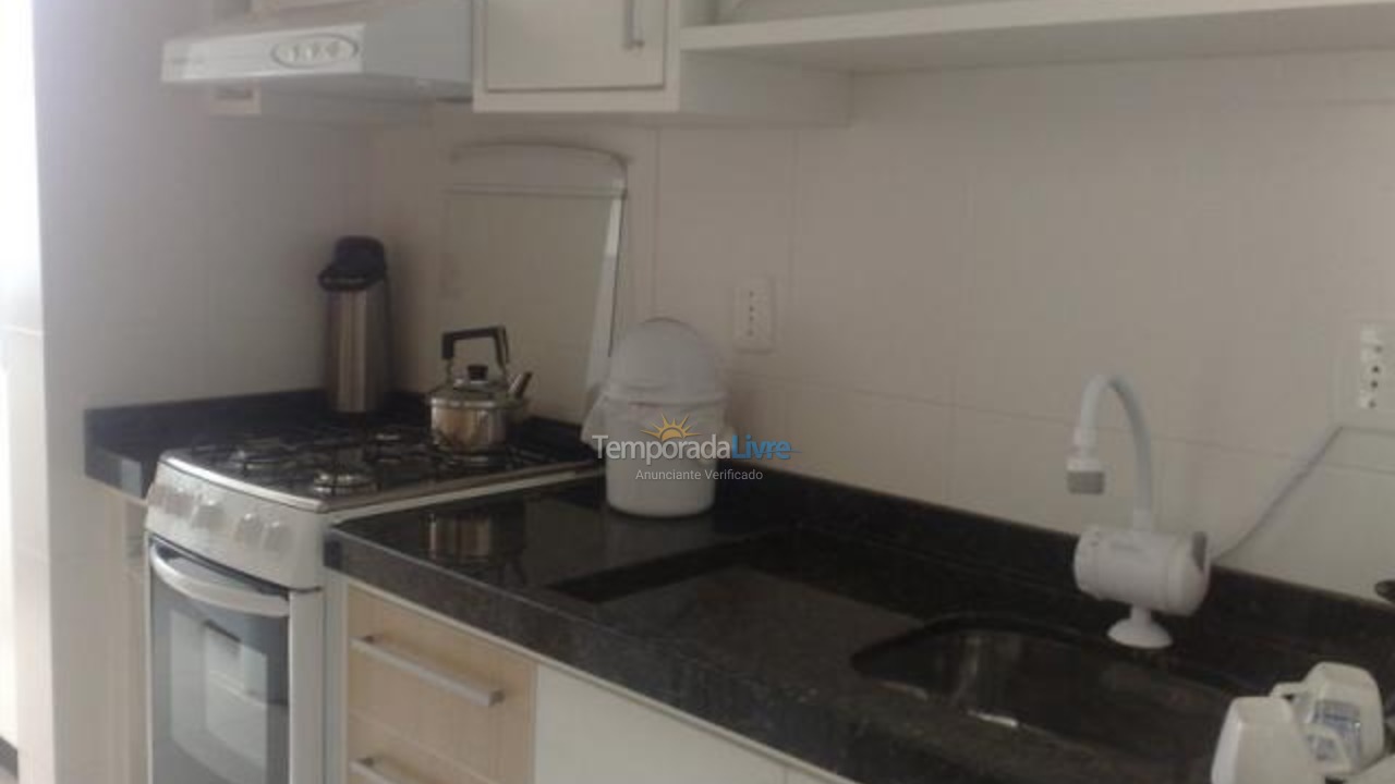 Apartamento para aluguel de temporada em Itapema (Meia Praia)