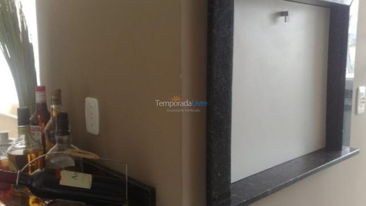 Apartamento para aluguel de temporada em Itapema (Meia Praia)