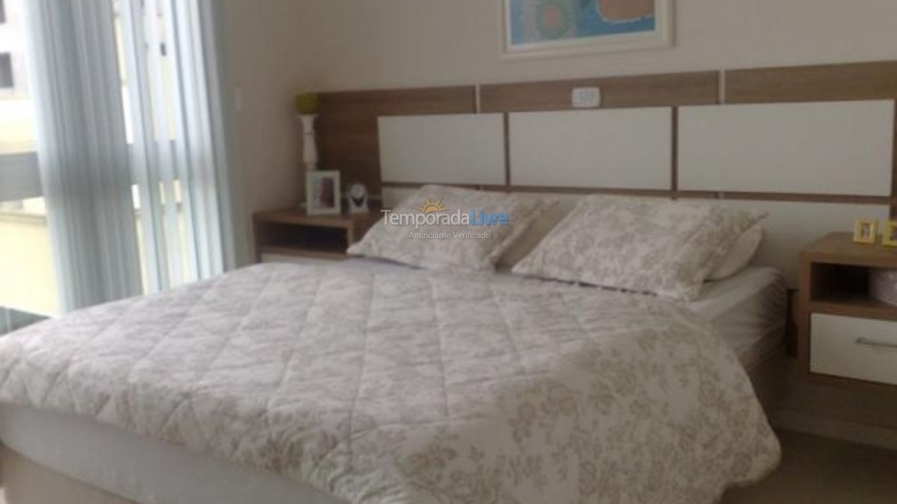 Apartamento para aluguel de temporada em Itapema (Meia Praia)