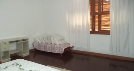 House 04 Dorms w / pool - close to the beach