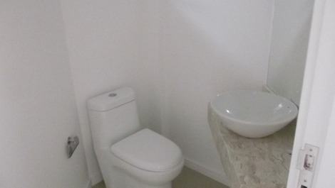 APARTAMENTO EN LA PLAYA DE BOMBAS PARA LA TEMPORADA DE ARRENDAMIENTO