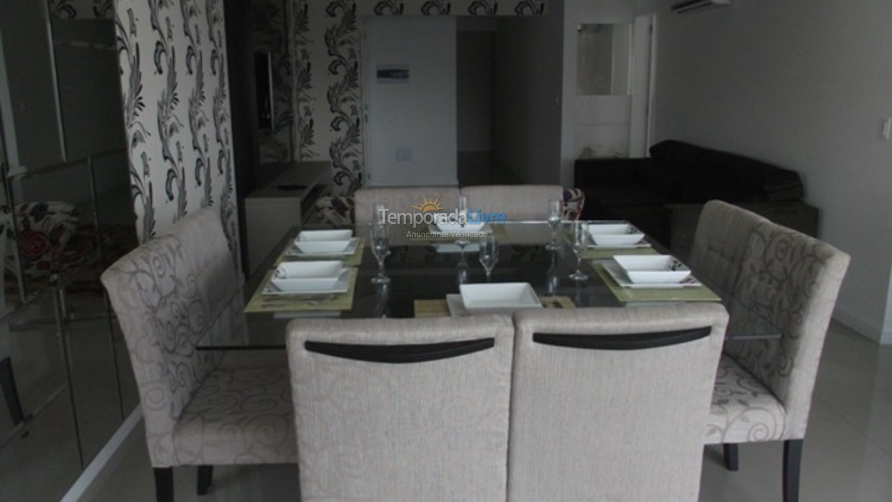 Casa para alquiler de vacaciones em Bombinhas (Praia de Bombas)