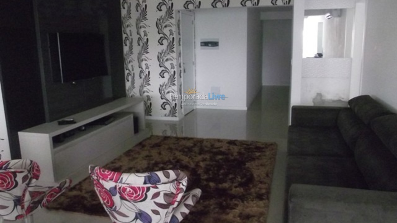 Casa para alquiler de vacaciones em Bombinhas (Praia de Bombas)