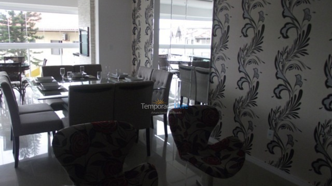 Casa para alquiler de vacaciones em Bombinhas (Praia de Bombas)