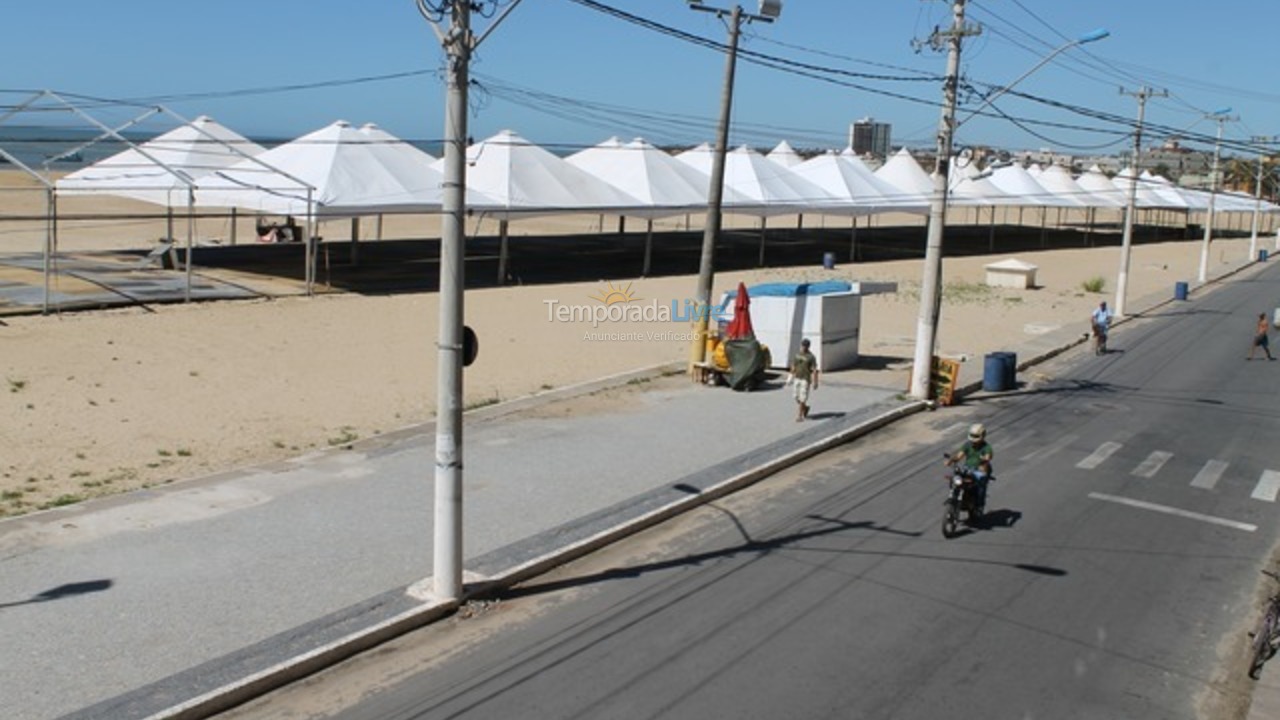 Apartamento para aluguel de temporada em Marataizes (Praia Central Frente Para O Mar)