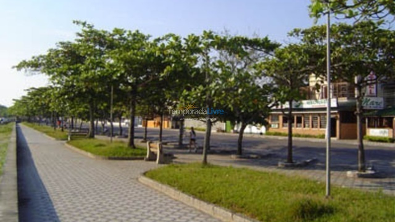 Casa para aluguel de temporada em Ubatuba (Itaguá)