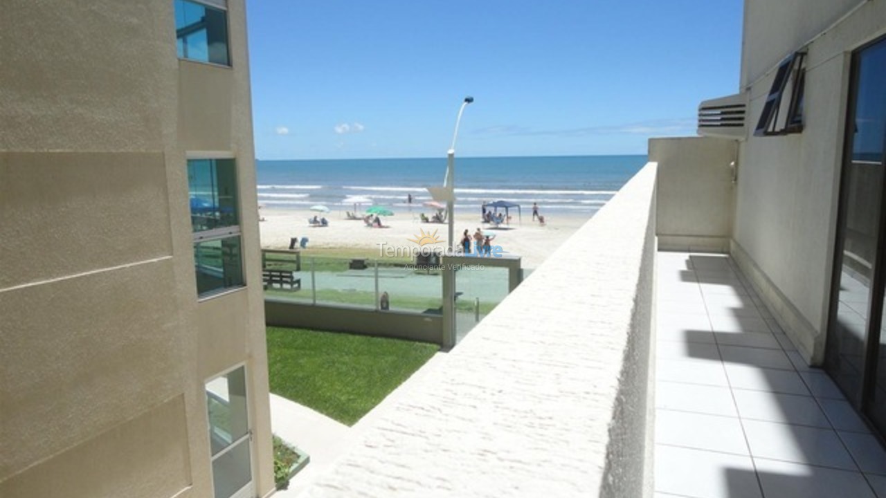 Apartamento para aluguel de temporada em Itapema (Meia Praia)