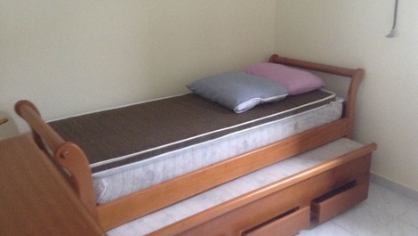 Casa en una urbanización cerrada frente a la playa en Praia Grande, Ubatuba.