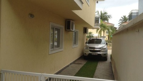 Casa en una urbanización cerrada frente a la playa en Praia Grande, Ubatuba.