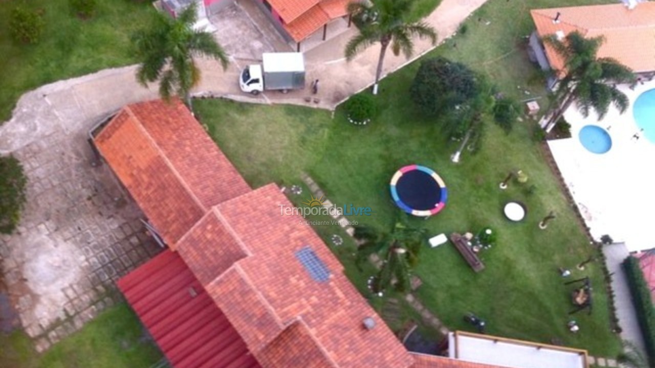 Granja para alquiler de vacaciones em Ibiúna (Condominio Sitio Lagos de Ibiuna)