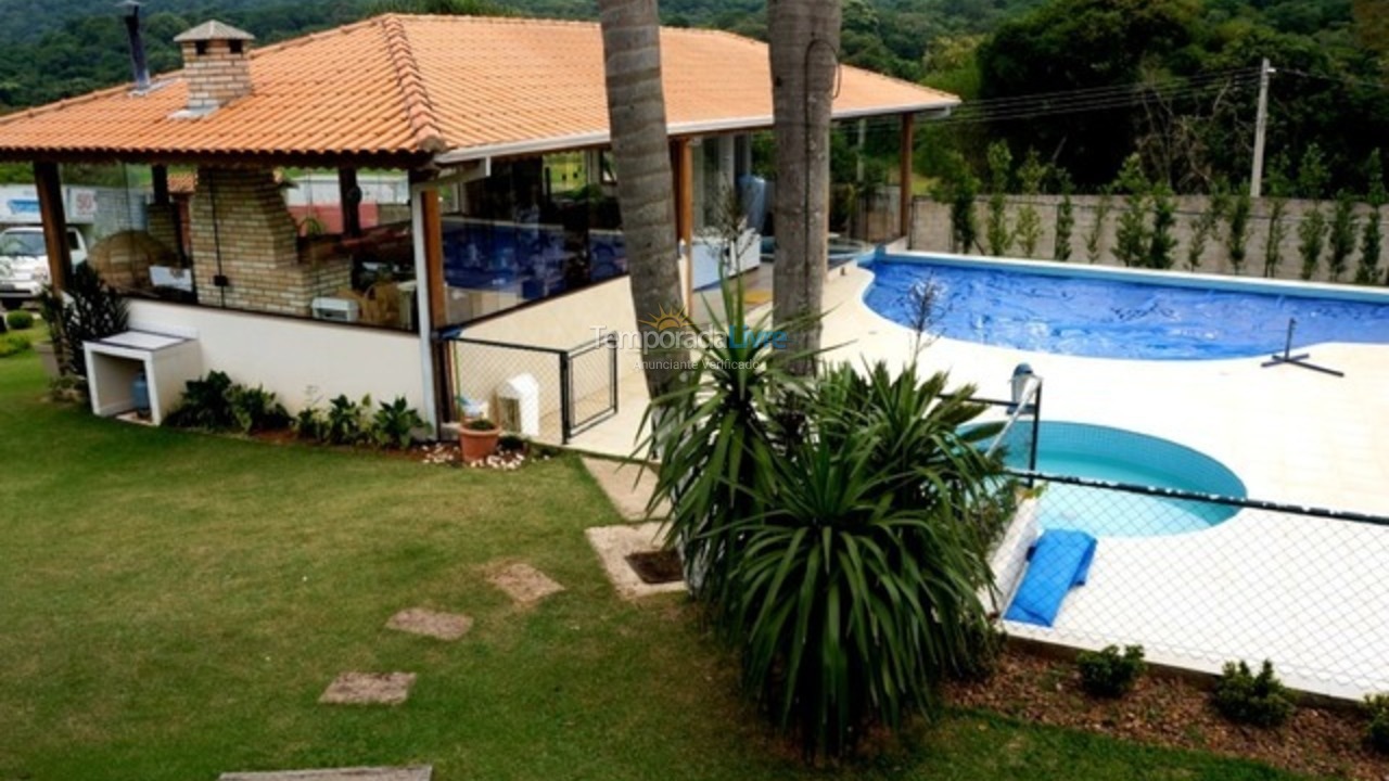 Granja para alquiler de vacaciones em Ibiúna (Condominio Sitio Lagos de Ibiuna)