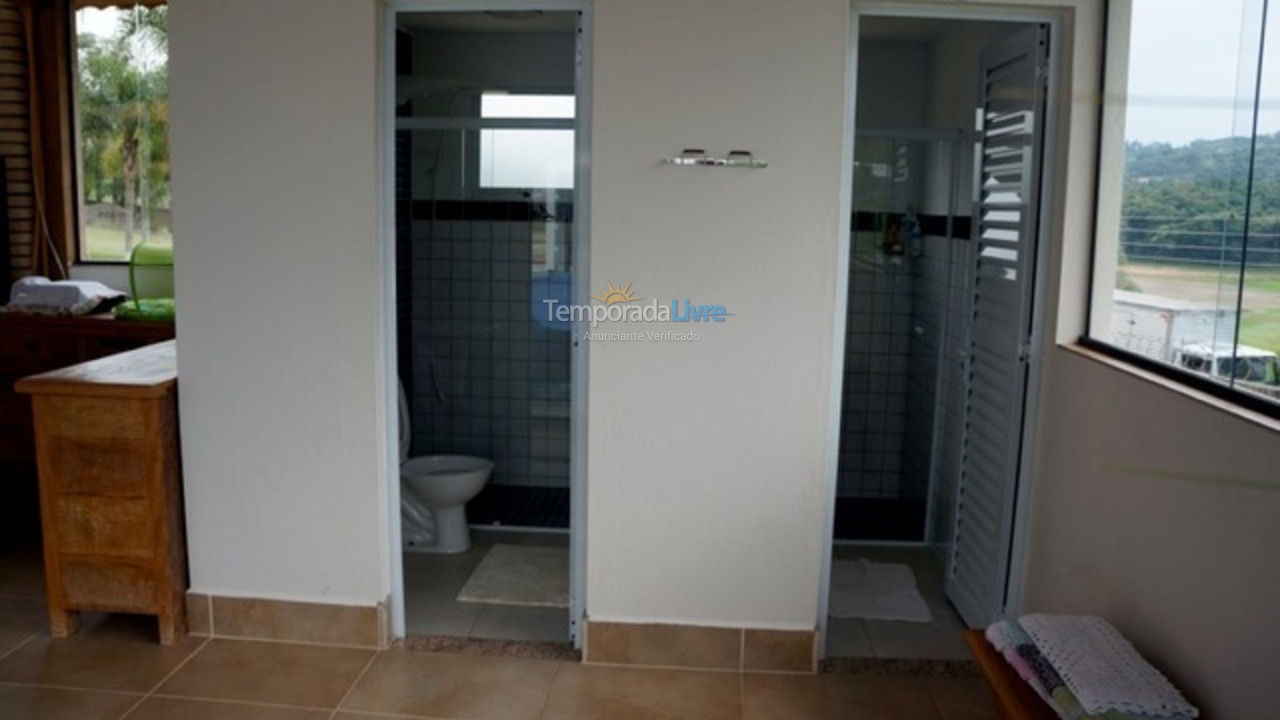 Granja para alquiler de vacaciones em Ibiúna (Condominio Sitio Lagos de Ibiuna)