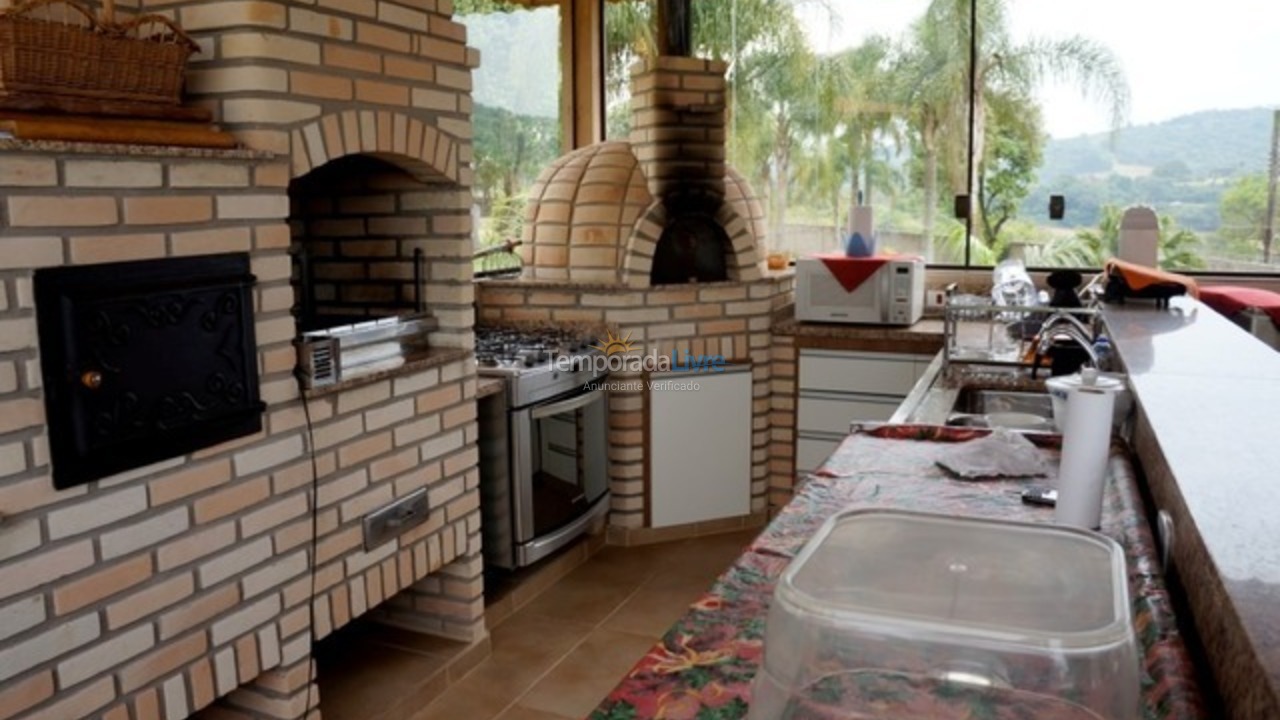 Granja para alquiler de vacaciones em Ibiúna (Condominio Sitio Lagos de Ibiuna)