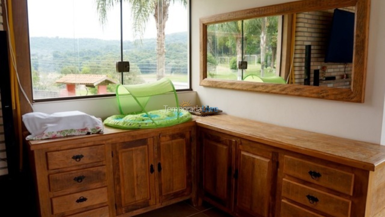 Granja para alquiler de vacaciones em Ibiúna (Condominio Sitio Lagos de Ibiuna)