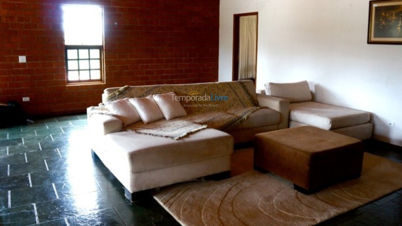 Granja para alquiler de vacaciones em Ibiúna (Condominio Sitio Lagos de Ibiuna)