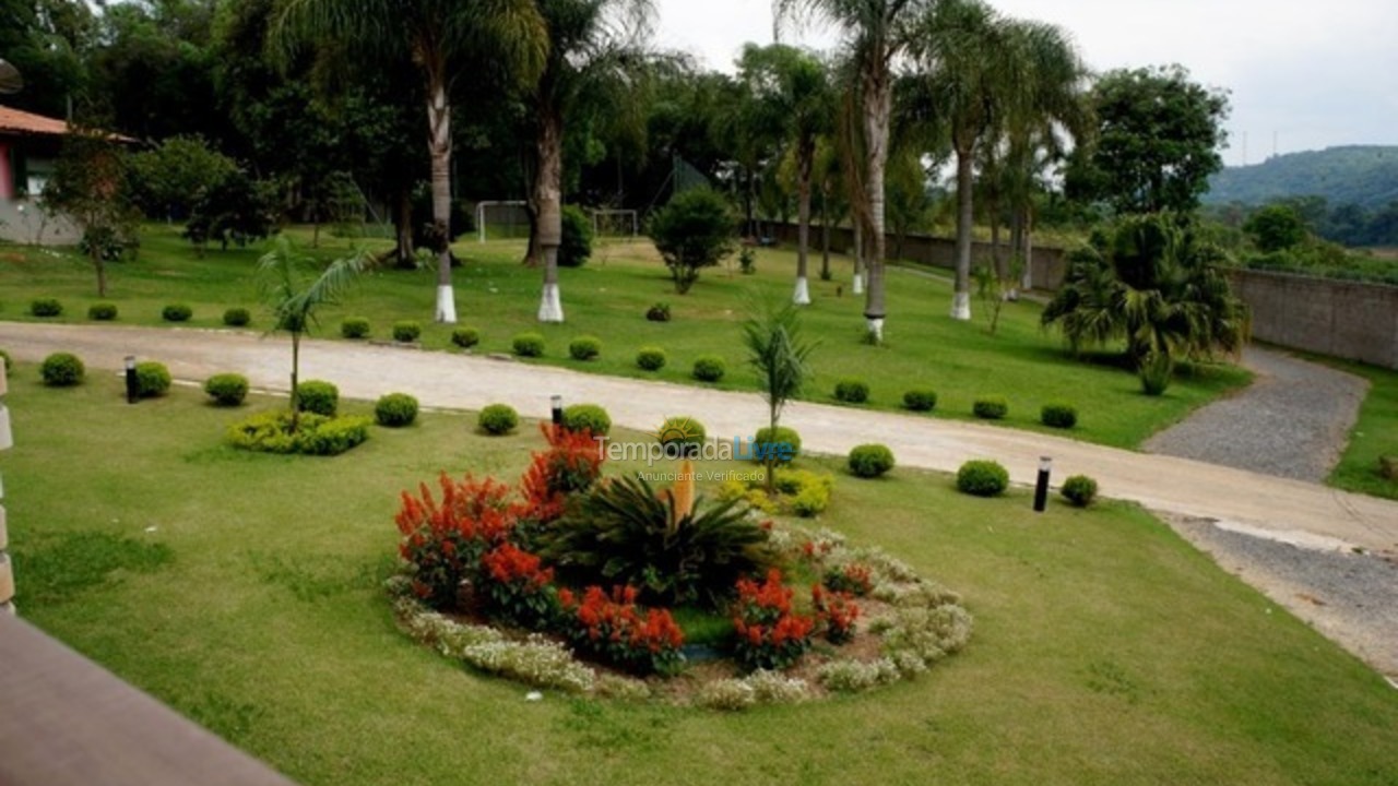 Granja para alquiler de vacaciones em Ibiúna (Condominio Sitio Lagos de Ibiuna)