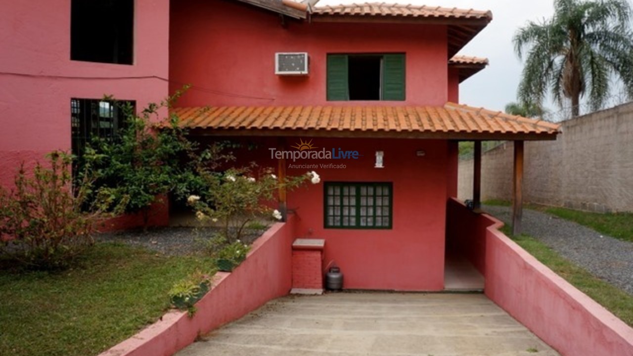 Granja para alquiler de vacaciones em Ibiúna (Condominio Sitio Lagos de Ibiuna)