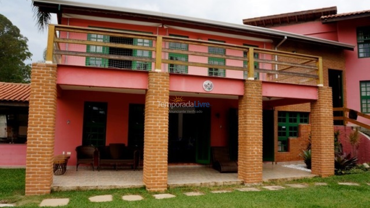 Granja para alquiler de vacaciones em Ibiúna (Condominio Sitio Lagos de Ibiuna)