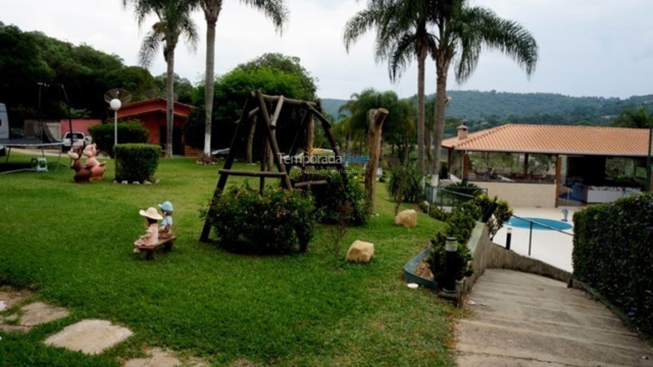 Granja para alquiler de vacaciones em Ibiúna (Condominio Sitio Lagos de Ibiuna)
