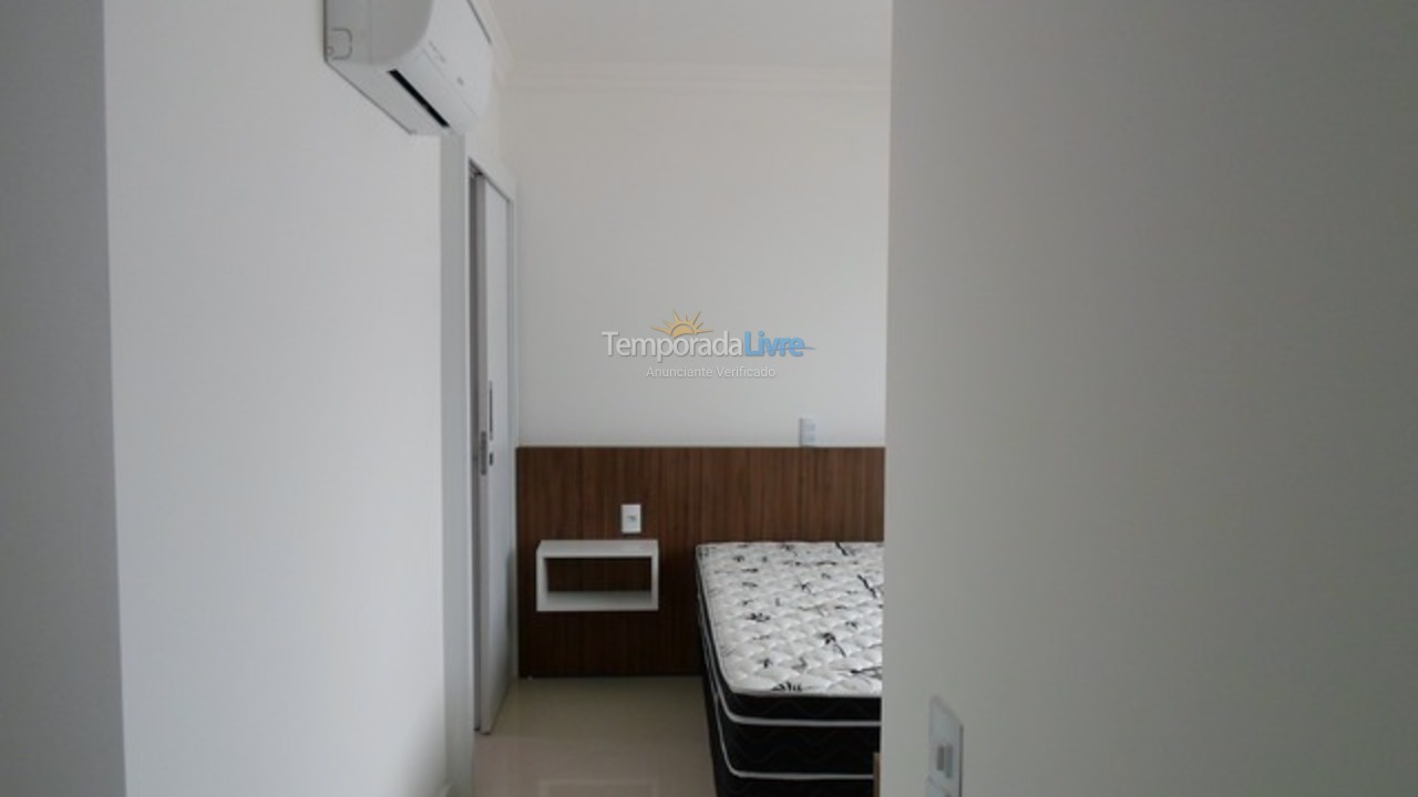 Apartamento para alquiler de vacaciones em Itapema (Meia Praia)