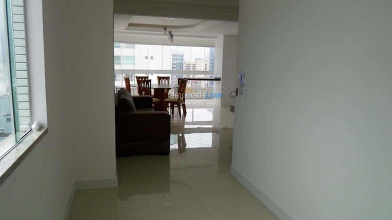 Apartamento para alquiler de vacaciones em Itapema (Meia Praia)