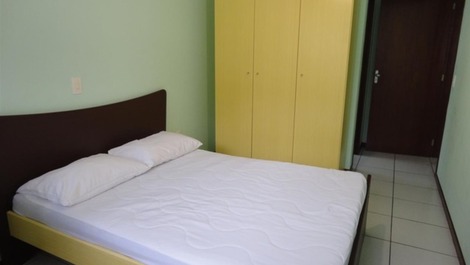 Apt 2 dormitorios Meia Praia - Itapema SC