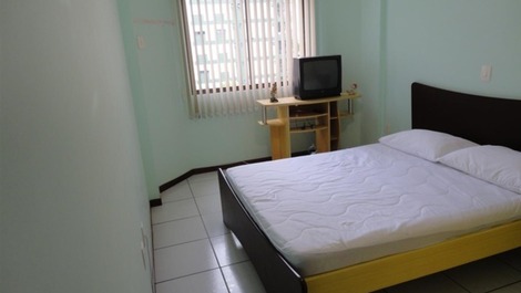Apt 2 dormitorios Meia Praia - Itapema SC