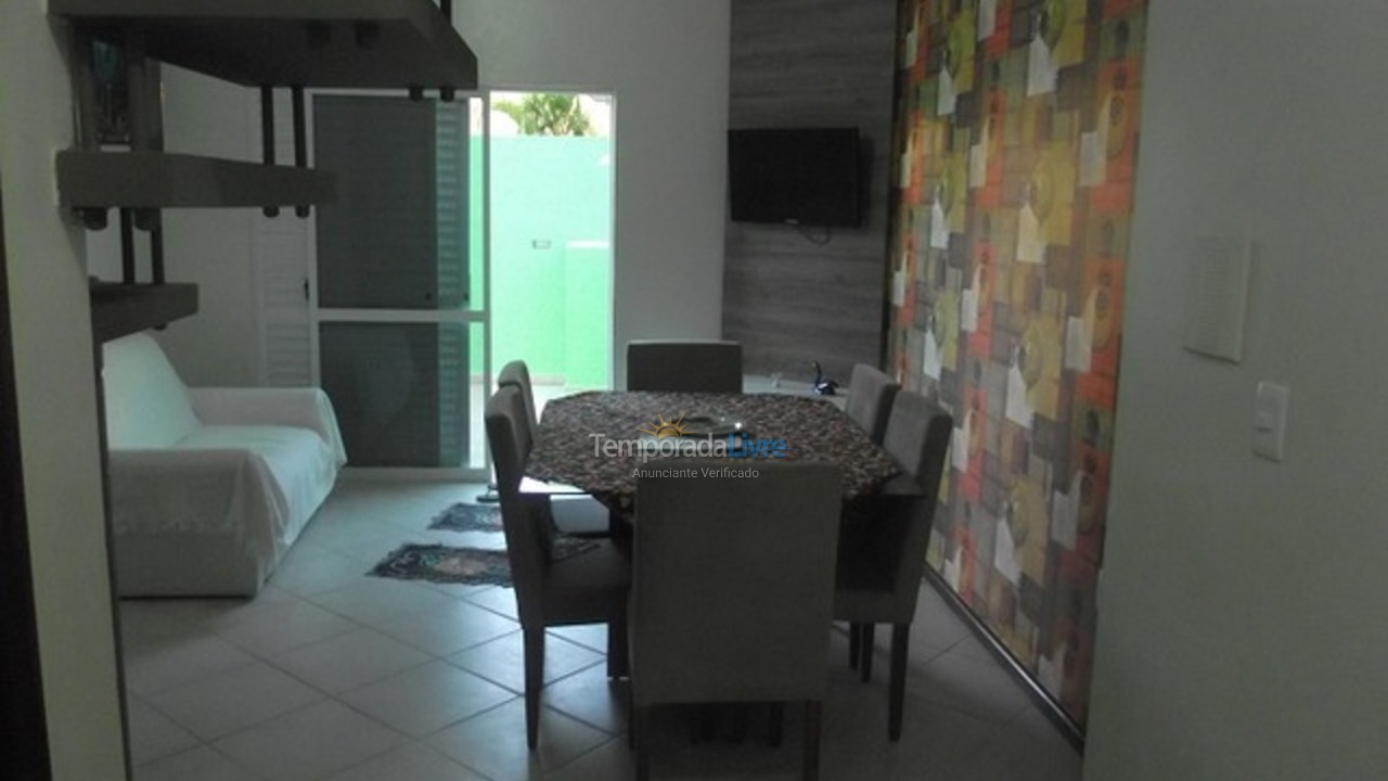 Casa para alquiler de vacaciones em Bombinhas (Praia de Bombas)