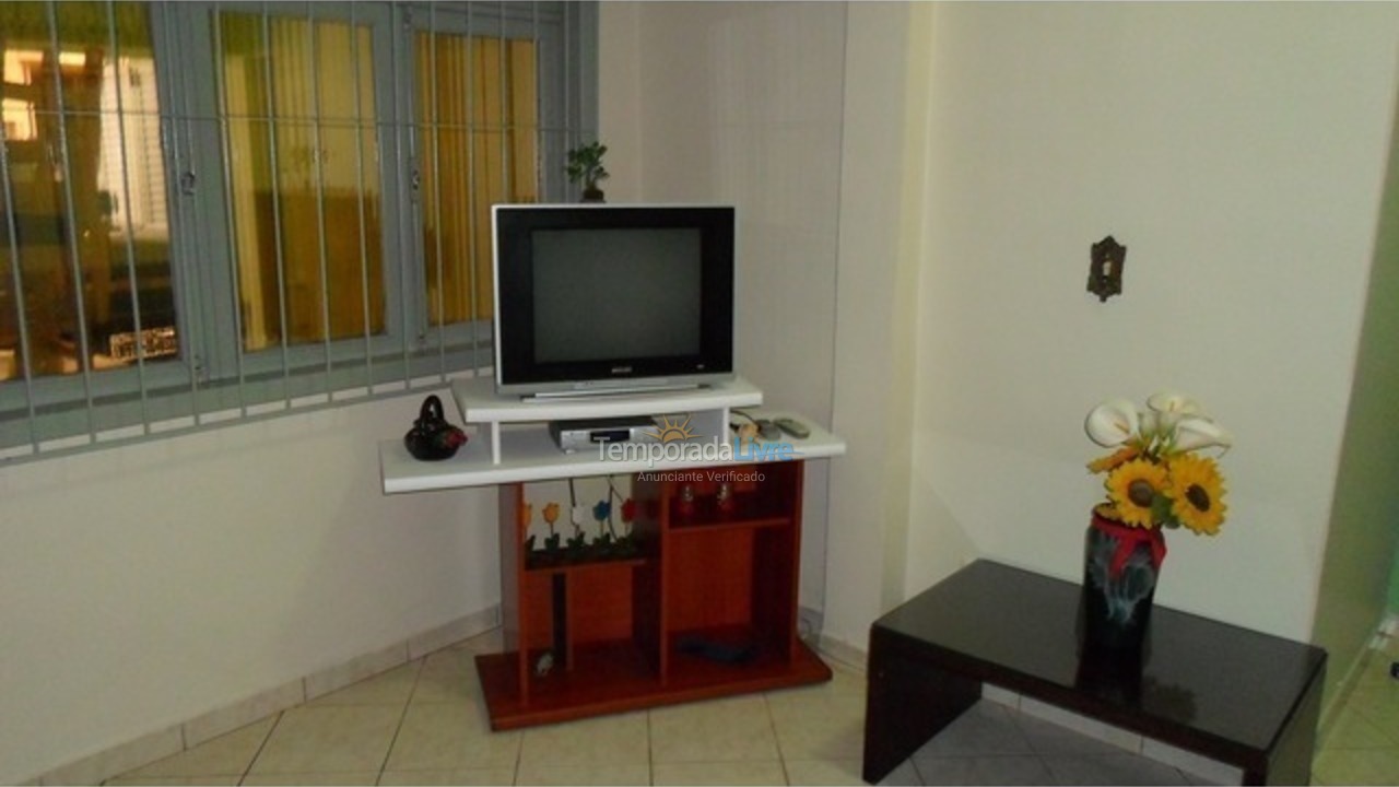 Casa para aluguel de temporada em Itapema (Meia Praia)