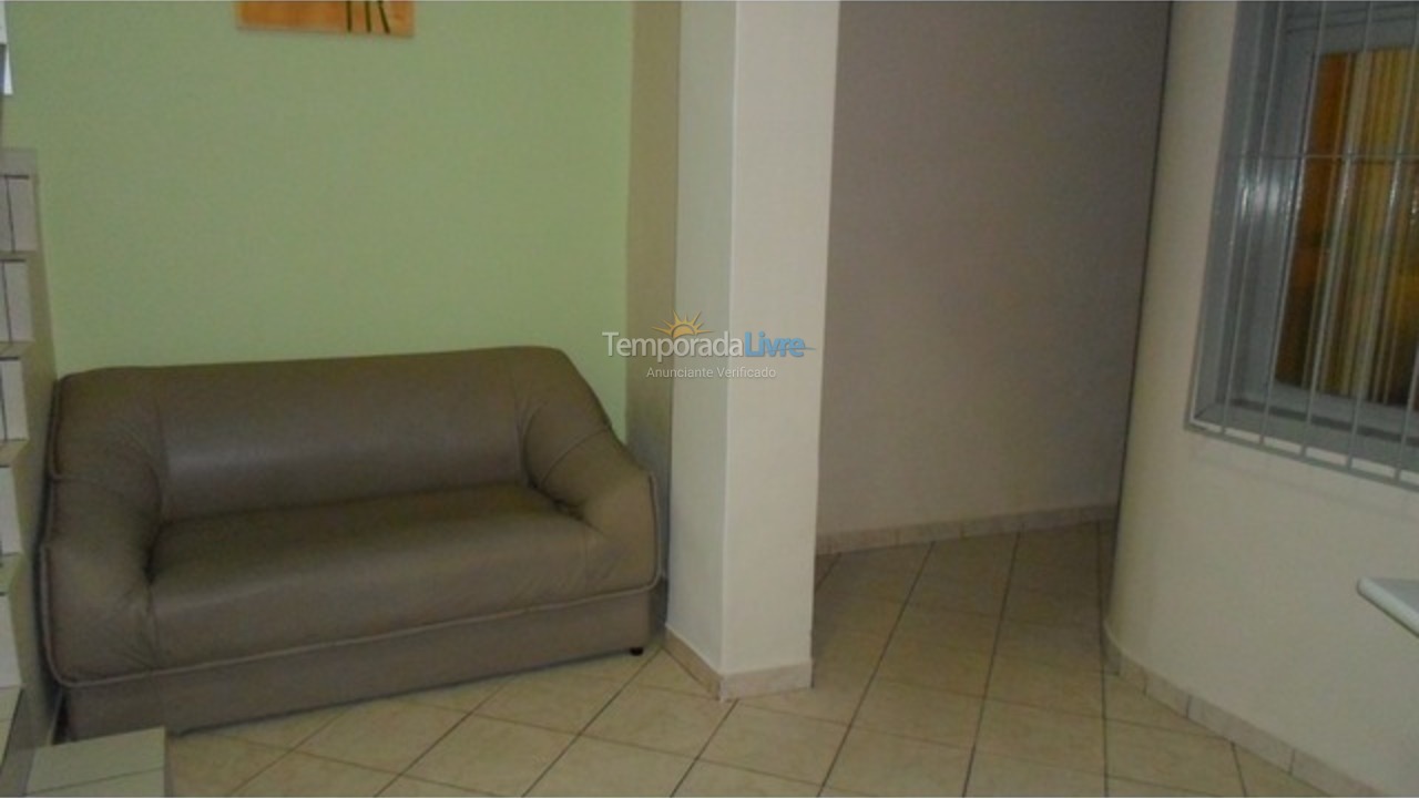 Casa para aluguel de temporada em Itapema (Meia Praia)