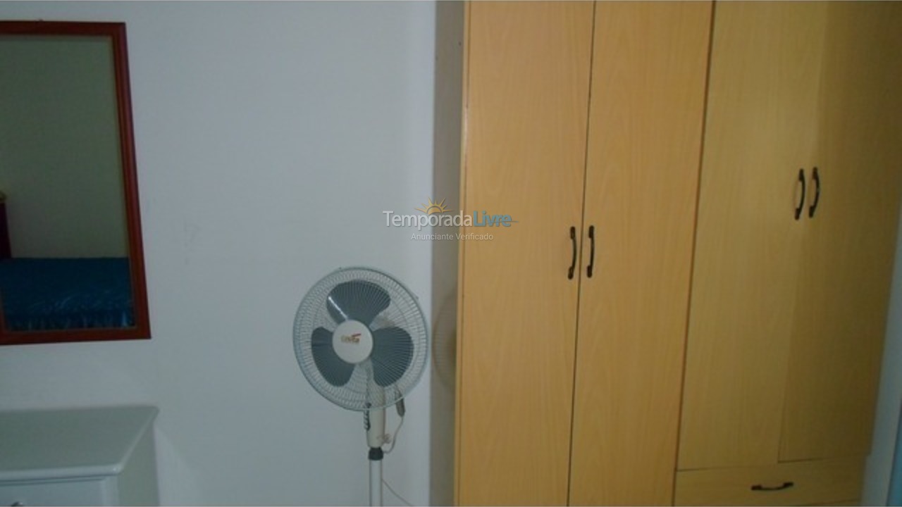 Casa para aluguel de temporada em Itapema (Meia Praia)