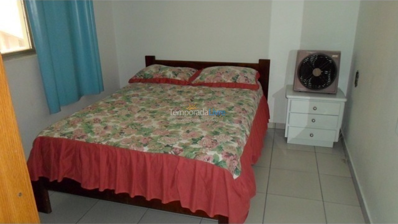 Casa para aluguel de temporada em Itapema (Meia Praia)