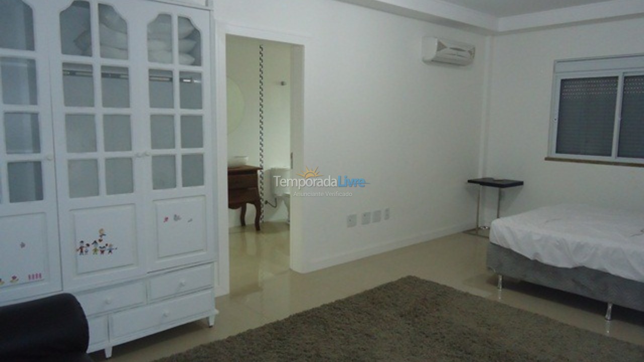 Apartamento para alquiler de vacaciones em Itapema (Meia Praia)